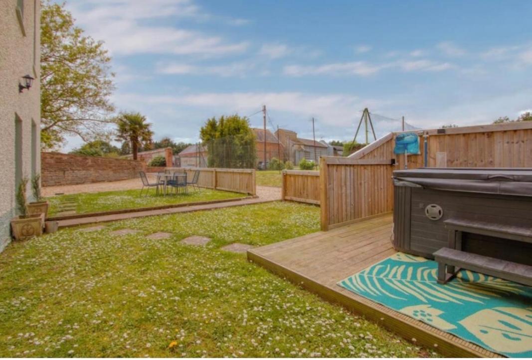 Appartamento Countryside Annexe, With Hottub, Sleeps Up To 4 Durston Esterno foto